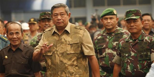  SBY Instruksikan Operasi Militer untuk Padamkan Api