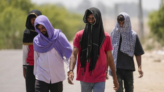 Cuaca Ekstrim Kurung India, Suhu Panas Capai 45 Derajat Celcius dalam 24 Hari Terakhir