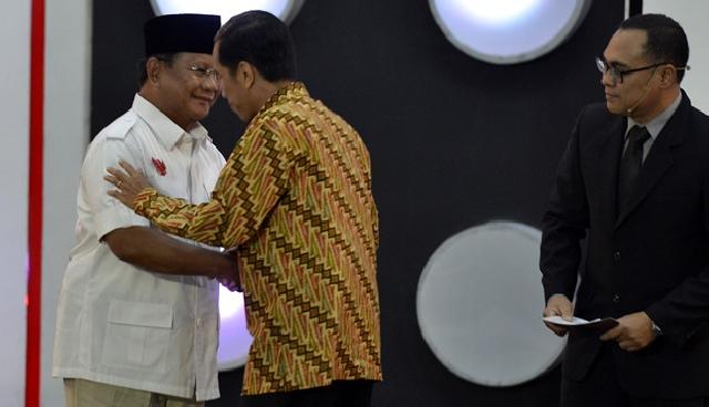 Jokowi Kalahkan Prabowo di Dunia Maya