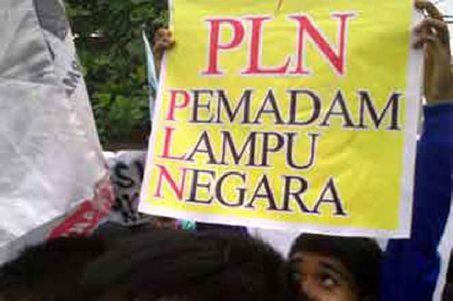 PLN Riau Padamkan Listrik Puluhan Ribu Pelanggan