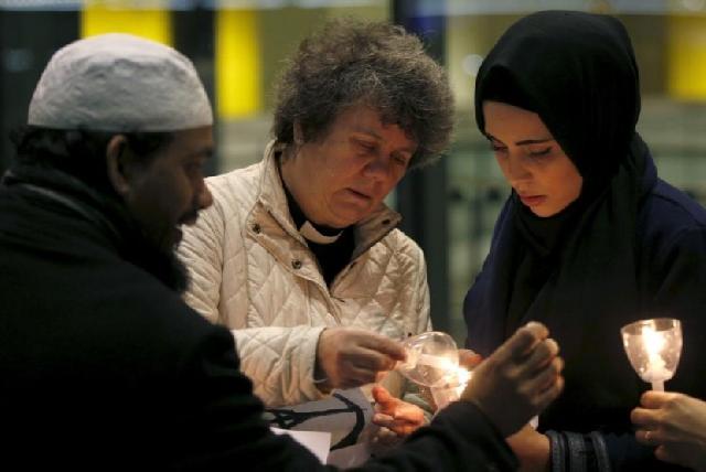 Jangan Salahkan Muslim karena Teror Paris
