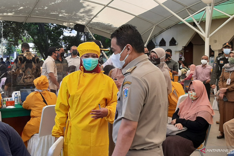Warga DKI Jakarta Telah Divaksin Dosis Pertama Capai 80 Persen