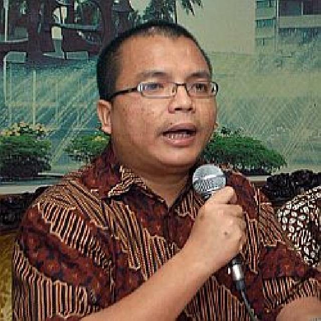 SBY Diminta Copot Denny Indrayana