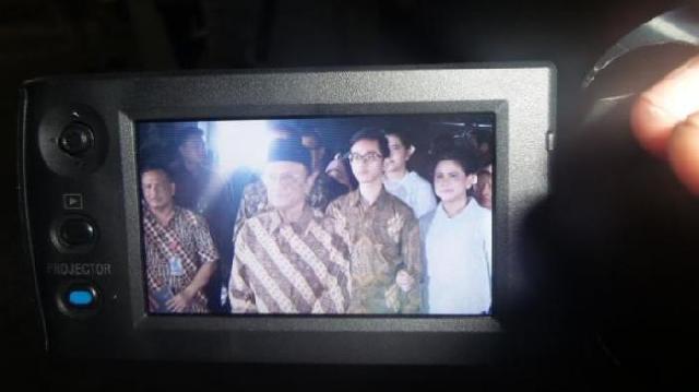 Tadi Malam, Lamaran Putra Jokowi Berjalan Lancar