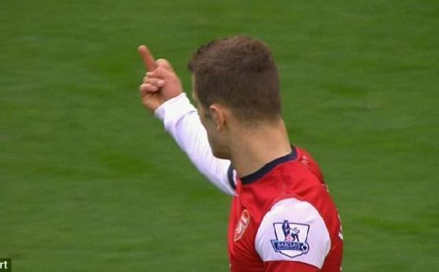 Acungkan Jari Tengah ke Suporter City, Wilshere Didakwa FA