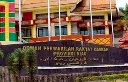 Makin Bertambah Anggota Positif, Kegiatan DPRD Riau Berhenti 3 Hari