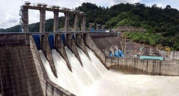 PLTA Koto Panjang Kampar Buka 3 Pintu Waduk Sekaligus