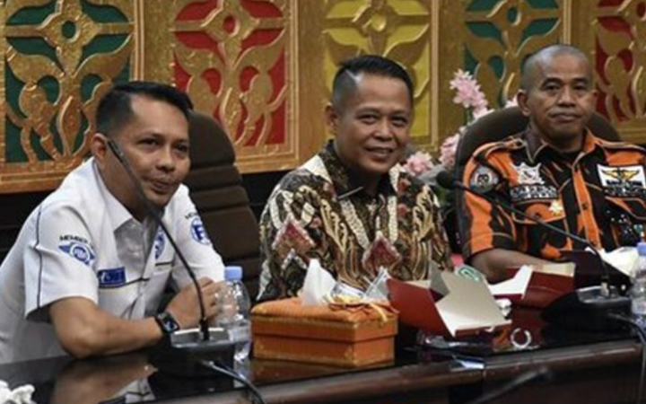 Puluhan Anggota Ormas Pemuda Pancasila Datangi DPRD Kota Pekanbaru