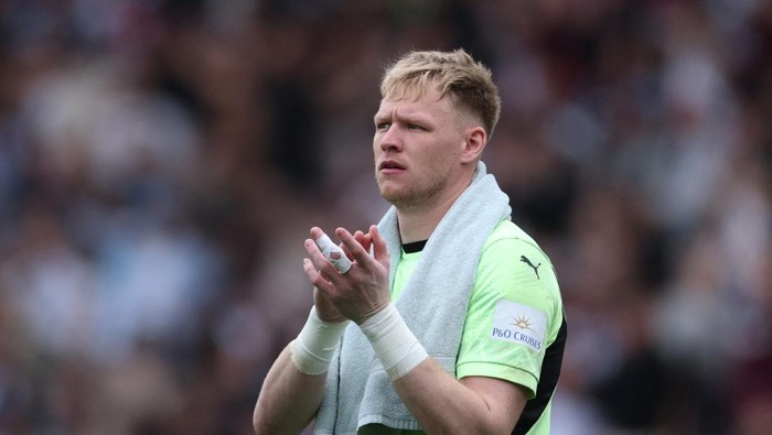 Punya Dua Kiper Loyo Semua, MU Incar Aaron Ramsdale untuk Musim Depan