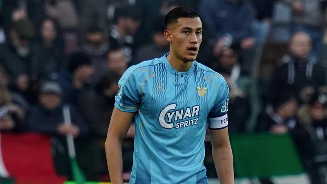 Pencari Bakat Inter Pantau Langsung Jay Idzes Saat Venezia Lawan Lecce