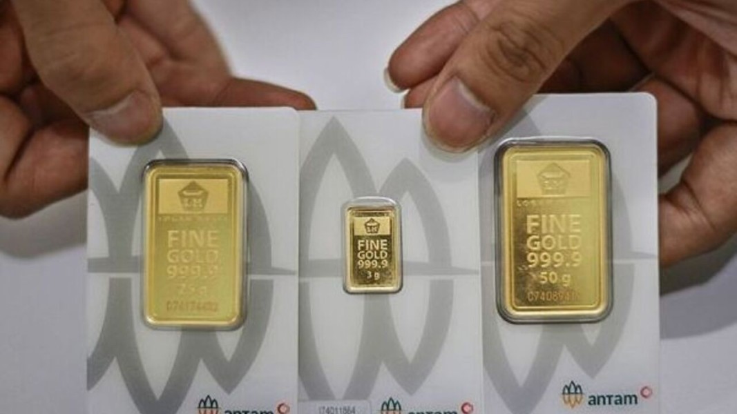 Harga Emas Antam Hari Ini Anjlok Rp23.000, Balik ke Rp1,7 Juta per Gram