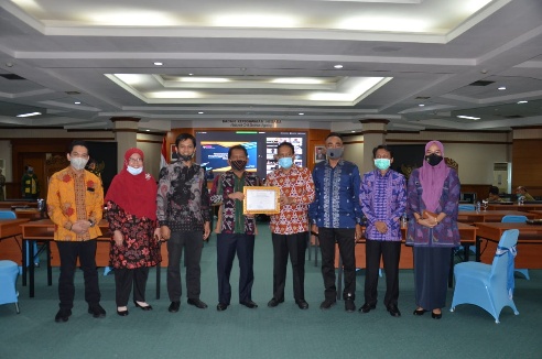 Selamat ! UPT Asesmen BKD Riau Terima Sertifikat Kategori A