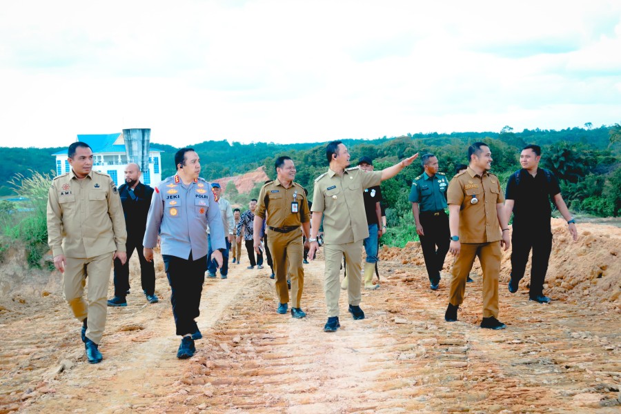 Pemko Pekanbaru Buka 11 Hektare Lahan di Belakang Perkantoran Tenayan Raya untuk Penanaman Bibit Jagung