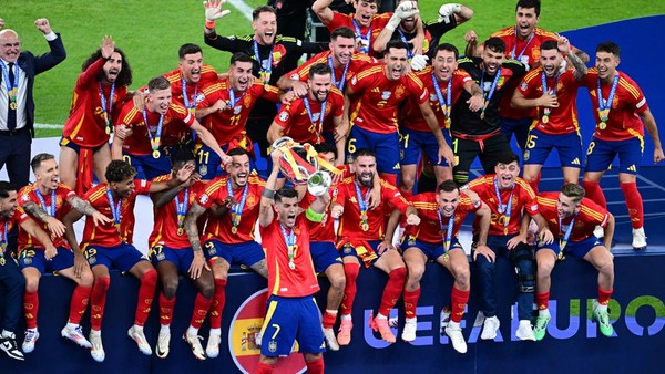 Spanyol Sapu Bersih Hampir Semua Penghargaan Euro 2024