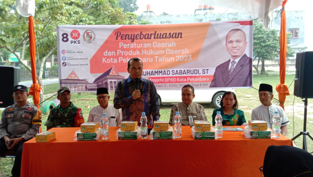 Ketua DPRD Pekanbaru Sabarudi Laksanakan Sosper di Jalan Hangtuah RT 01 RW 08