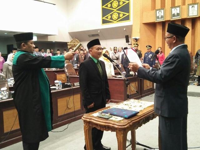 di Sidang Paripurna DPRD Pekanbaru, Zulkarnain SAg Resmi Jabat Wakil Rakyat