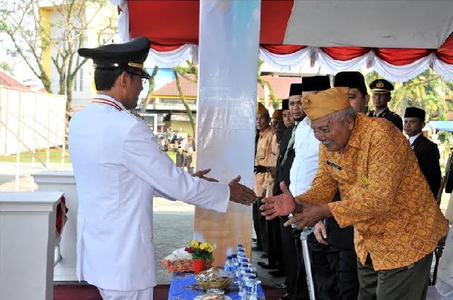  Pj. Bupati Inhu Irup Upacara Detik-detik Proklamasi Kemerdekaan RI ke-70