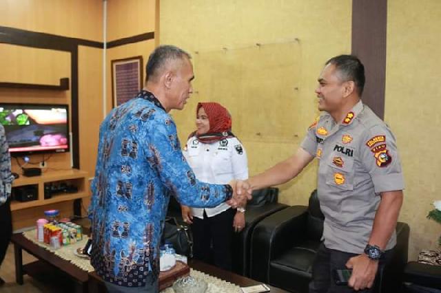 Rombongan Komisi I DPRD Pekanbaru Sirahturahmi ke Polresta Pekanbaru