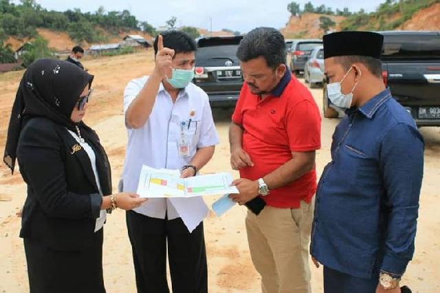 Komisi I DPRD Pekanbaru Tinjau Proyek Mangkrak di kawasan Perkantoran Tenayan Raya