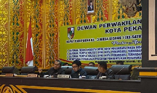Wakil Rakyat Pekanbaru Sampaikan Hasil Reses di Paripurna