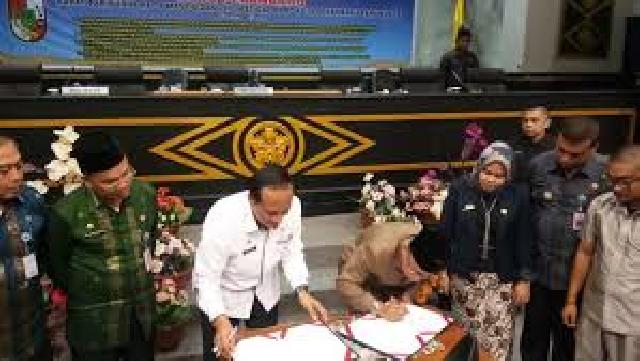 Resmi, DPRD Pekanbaru Syahkan APBD - P Tahun 2018 Sebesar Rp2,6 Triliun